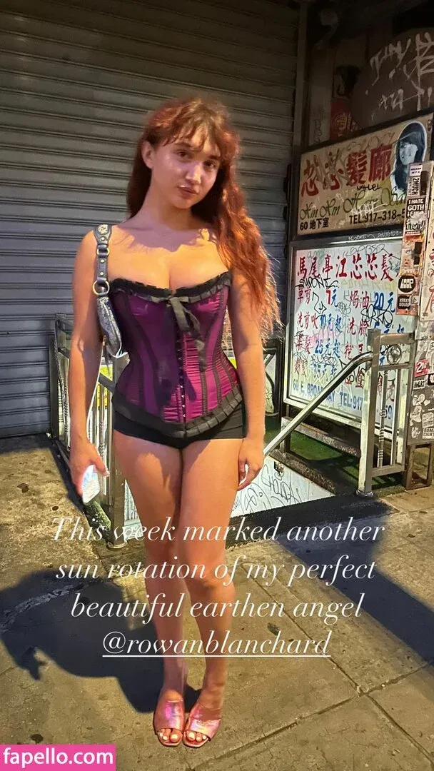 Rowan Blanchard / Simp Chat / rowanblanchard Onlyfans Photo Gallery 