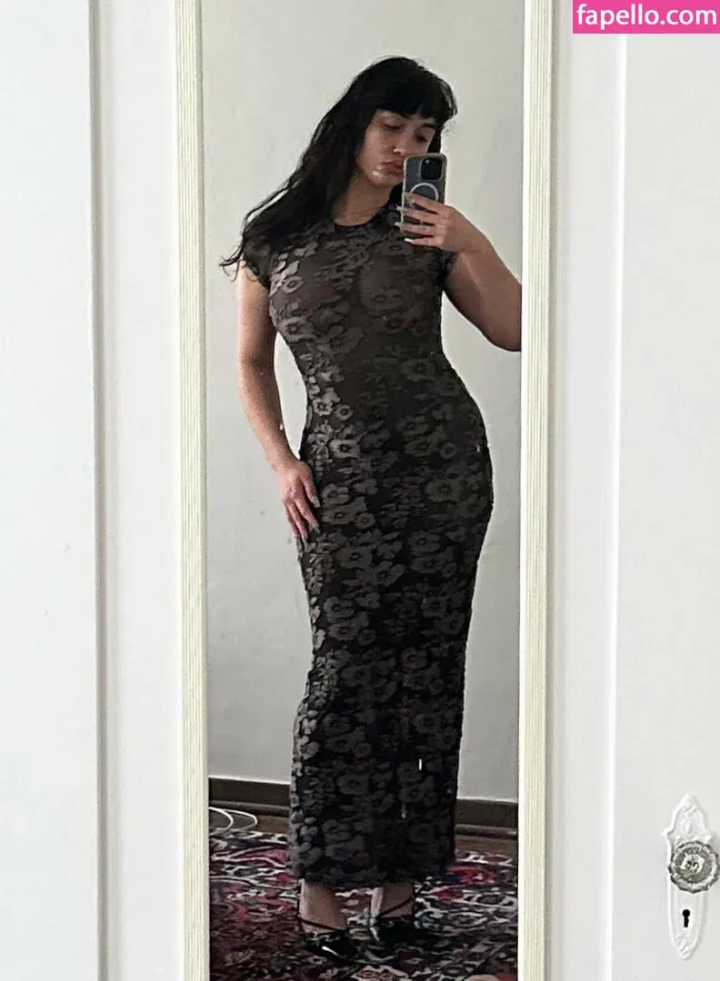 Rowan Blanchard / Simp Chat / rowanblanchard Onlyfans Photo Gallery 