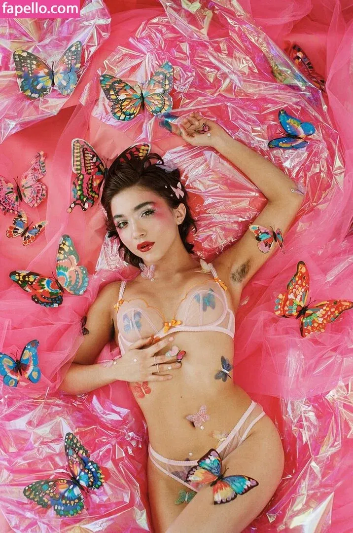Rowan Blanchard / Simp Chat / rowanblanchard Onlyfans Photo Gallery 