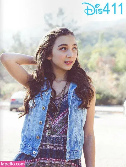 Rowan Blanchard / Simp Chat / rowanblanchard Onlyfans Photo Gallery 