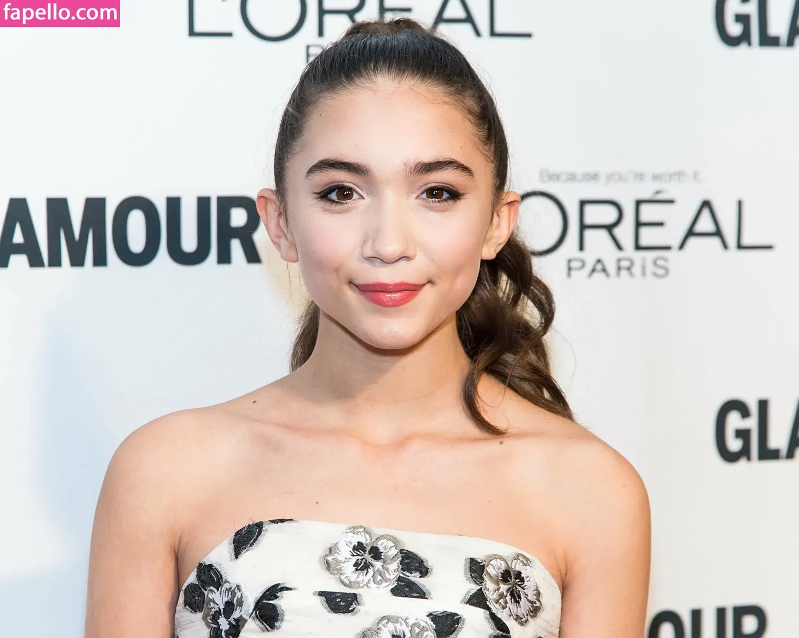 Rowan Blanchard / Simp Chat / rowanblanchard Onlyfans Photo Gallery 