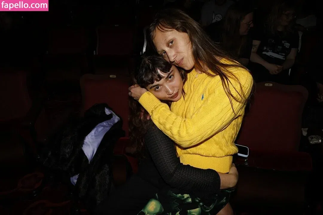 Rowan Blanchard / Simp Chat / rowanblanchard Onlyfans Photo Gallery 