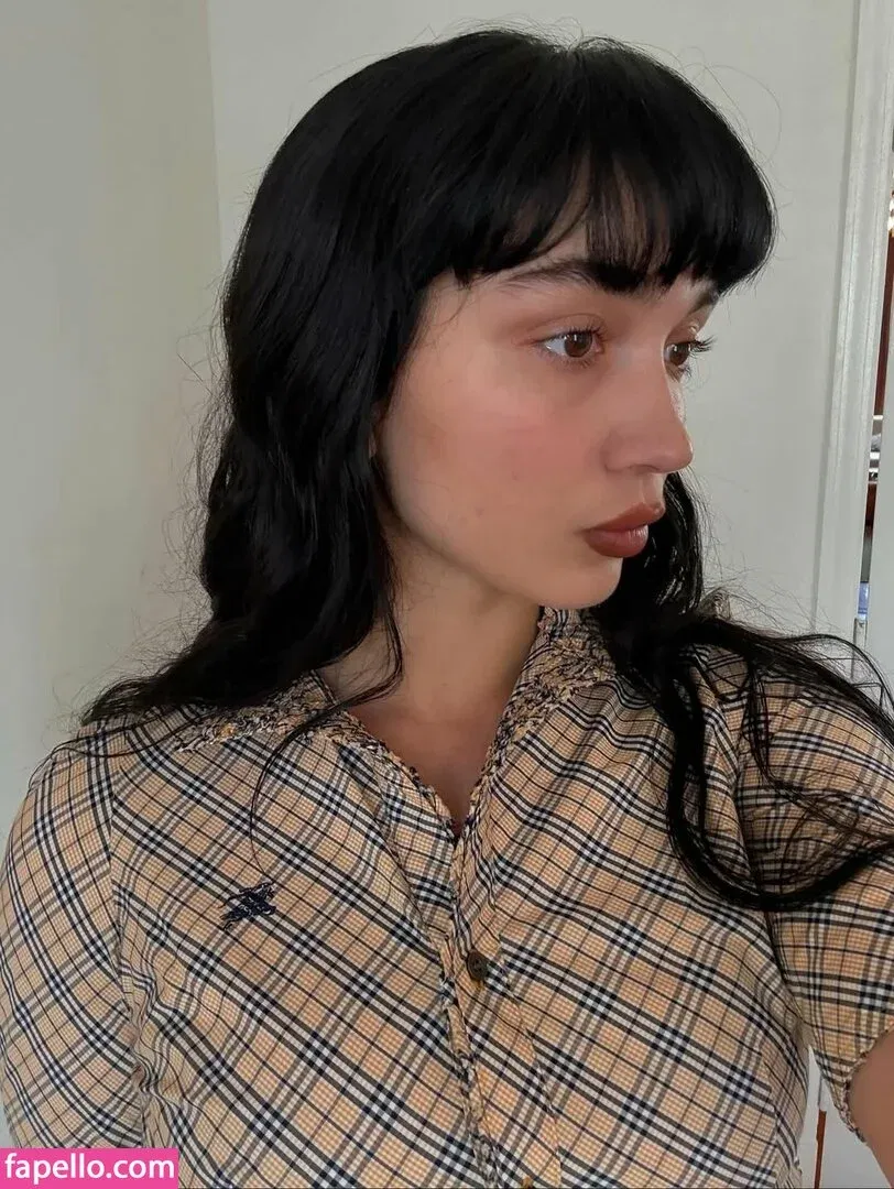 Rowan Blanchard / Simp Chat / rowanblanchard Onlyfans Photo Gallery 