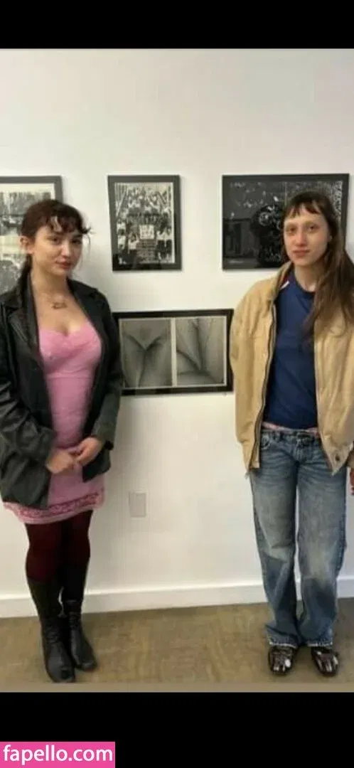 Rowan Blanchard / Simp Chat / rowanblanchard Onlyfans Photo Gallery 