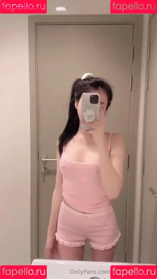 babymangpor / bmangpor Onlyfans Photo Gallery 
