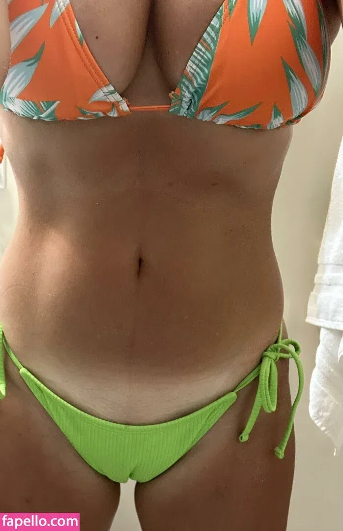 Loulou1488 / Missloulou1488 / Missloulou504 Onlyfans Photo Gallery 