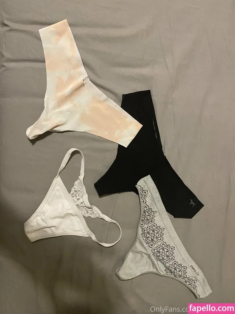 Kiera Young / Milawoods / kierayoung / kierayoung_ Onlyfans Photo Gallery 