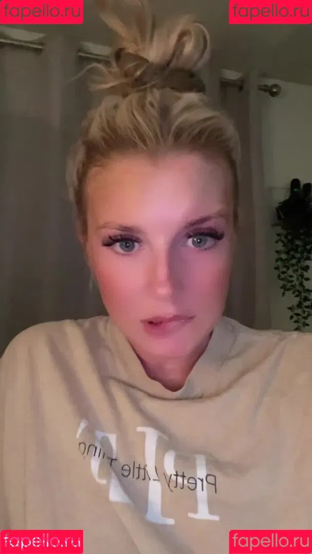 Emily Walters / emilywalters / hotwifeemilyuk / https: Onlyfans Photo Gallery 