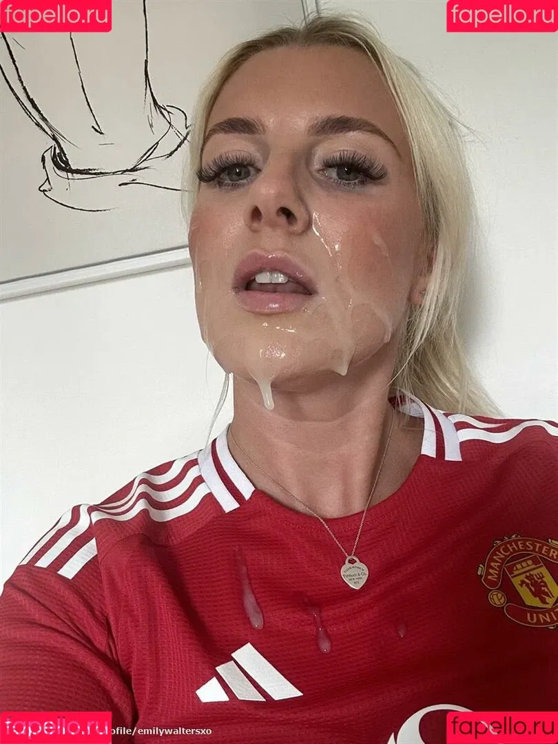 Emily Walters / emilywalters / hotwifeemilyuk / https: Onlyfans Photo Gallery 