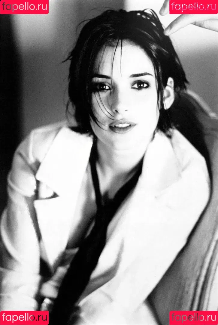Winona Ryder / winonaryderofficial Onlyfans Photo Gallery 