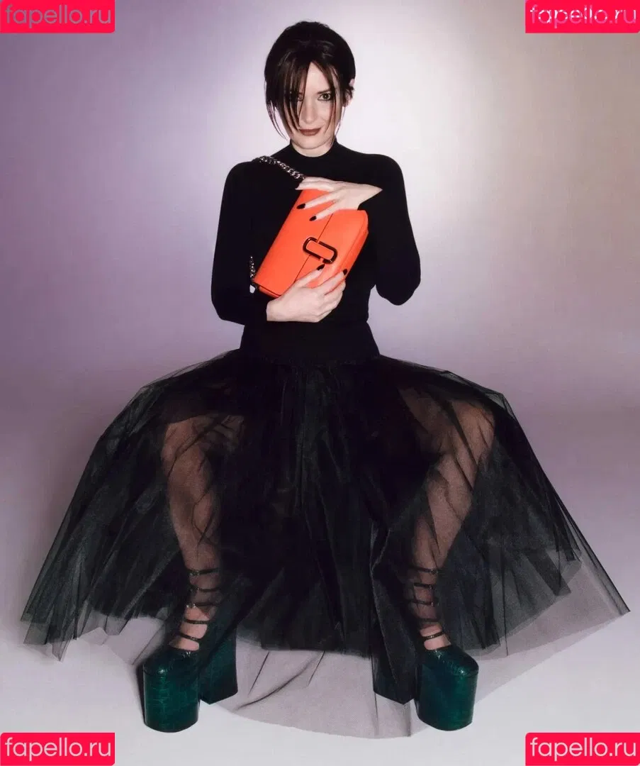 Winona Ryder / winonaryderofficial Onlyfans Photo Gallery 
