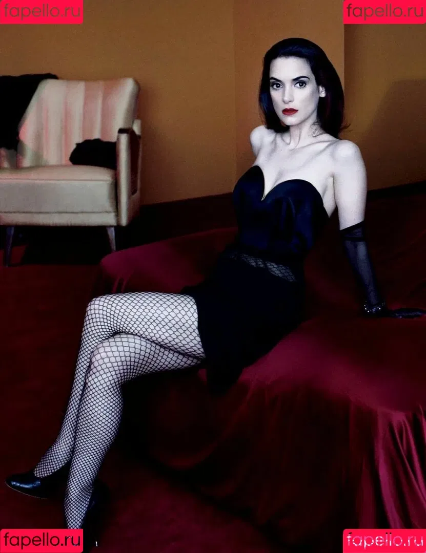 Winona Ryder / winonaryderofficial Onlyfans Photo Gallery 