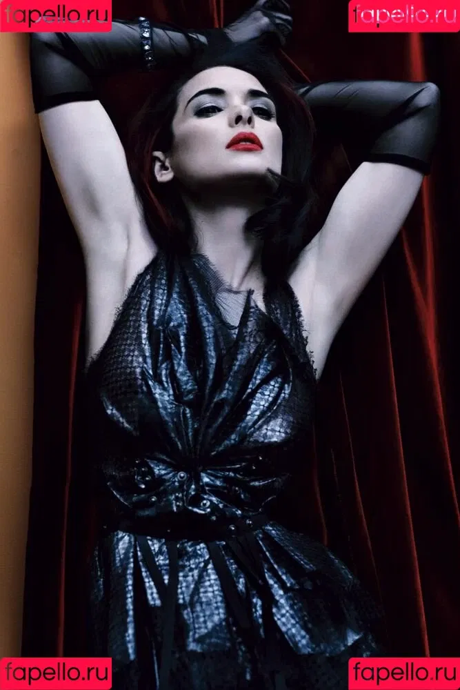 Winona Ryder / winonaryderofficial Onlyfans Photo Gallery 