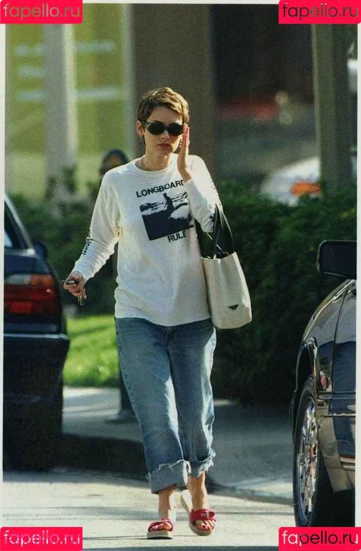 Winona Ryder / winonaryderofficial Onlyfans Photo Gallery 