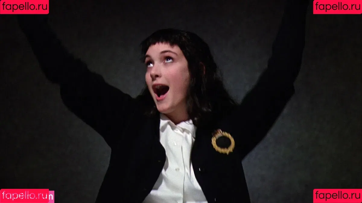 Winona Ryder / winonaryderofficial Onlyfans Photo Gallery 