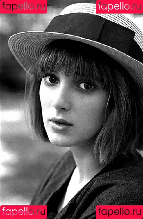 Winona Ryder / winonaryderofficial Onlyfans Photo Gallery 