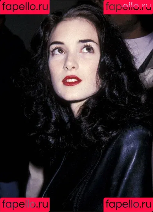 Winona Ryder / winonaryderofficial Onlyfans Photo Gallery 