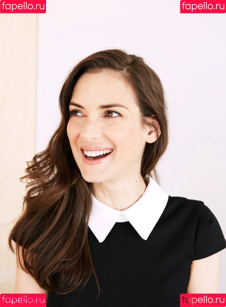 Winona Ryder / winonaryderofficial Onlyfans Photo Gallery 