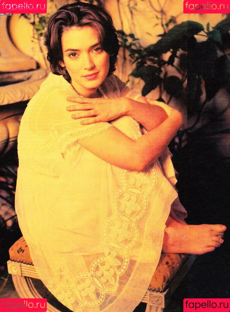 Winona Ryder / winonaryderofficial Onlyfans Photo Gallery 