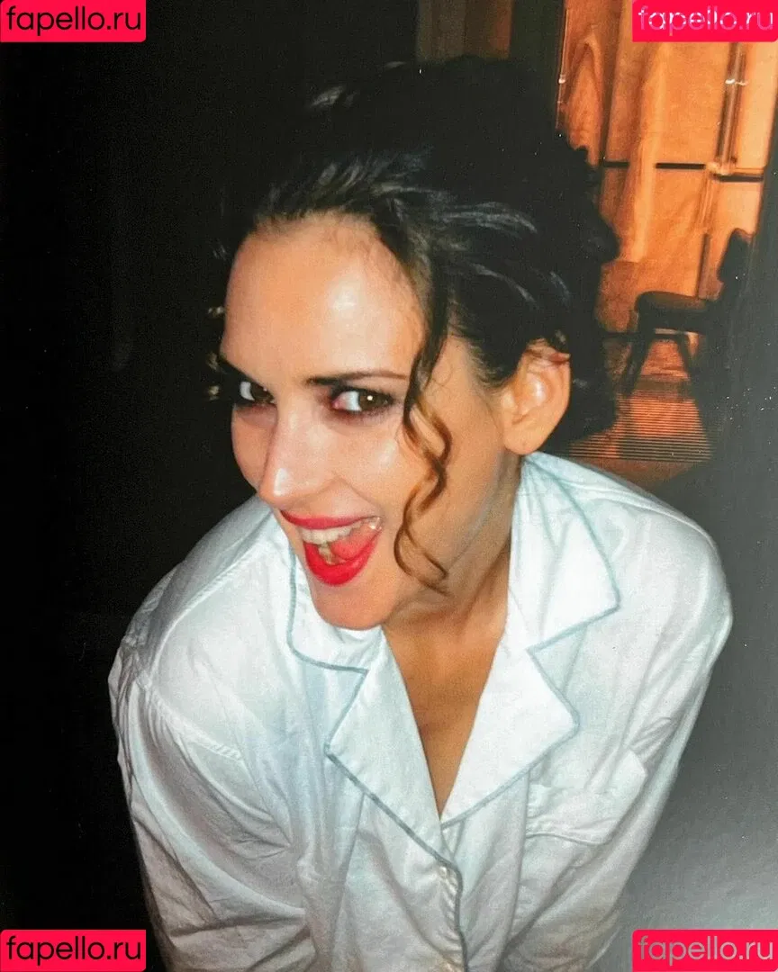 Winona Ryder / winonaryderofficial Onlyfans Photo Gallery 