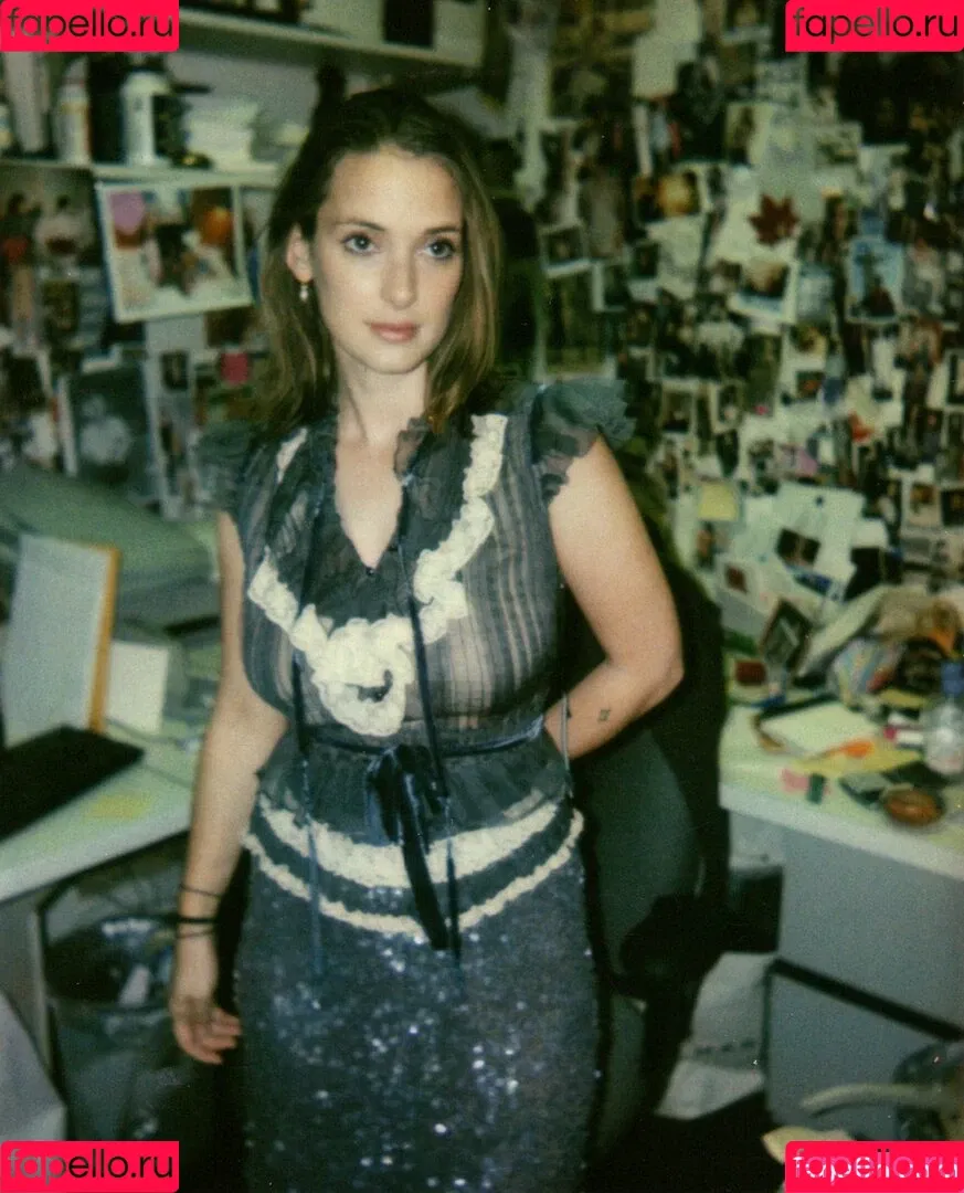 Winona Ryder / winonaryderofficial Onlyfans Photo Gallery 