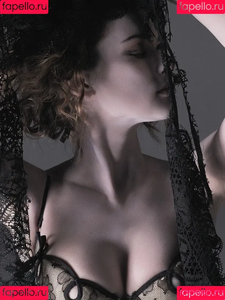 Winona Ryder / winonaryderofficial Onlyfans Photo Gallery 