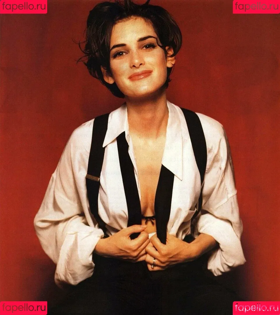 Winona Ryder / winonaryderofficial Onlyfans Photo Gallery 