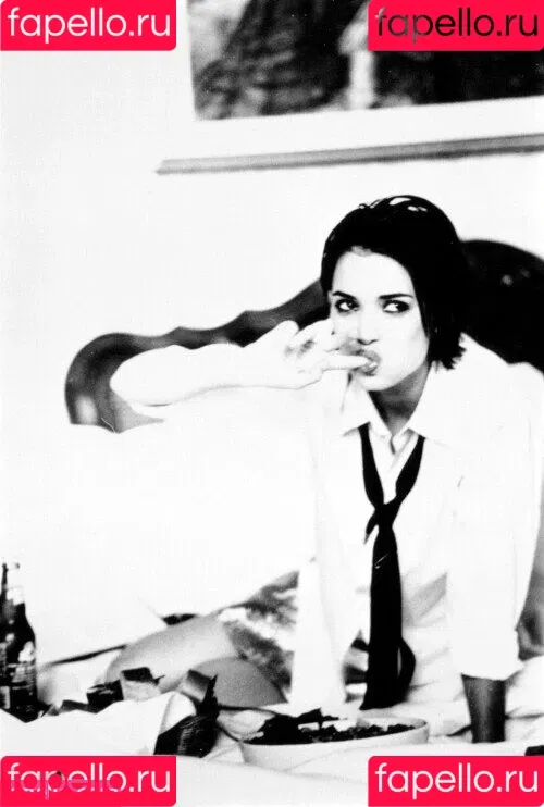 Winona Ryder / winonaryderofficial Onlyfans Photo Gallery 