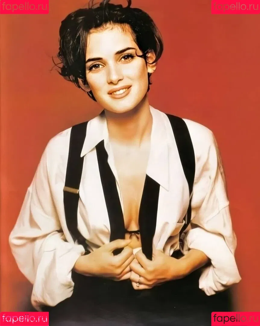 Winona Ryder / winonaryderofficial Onlyfans Photo Gallery 