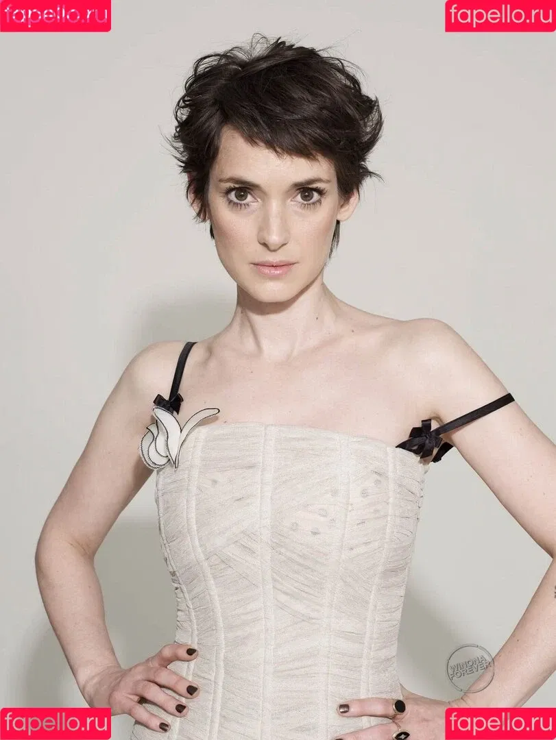 Winona Ryder / winonaryderofficial Onlyfans Photo Gallery 