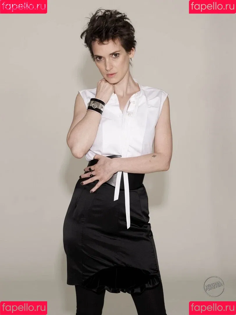 Winona Ryder / winonaryderofficial Onlyfans Photo Gallery 