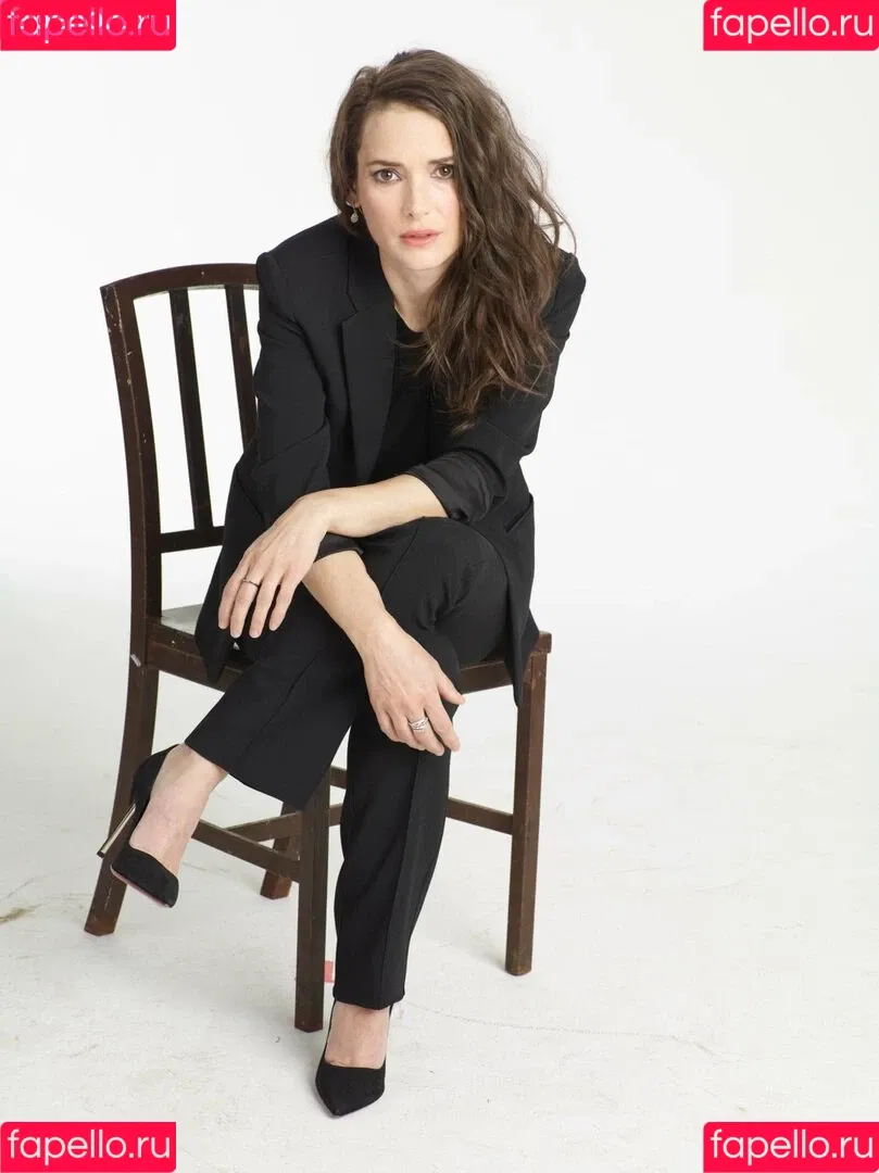 Winona Ryder / winonaryderofficial Onlyfans Photo Gallery 