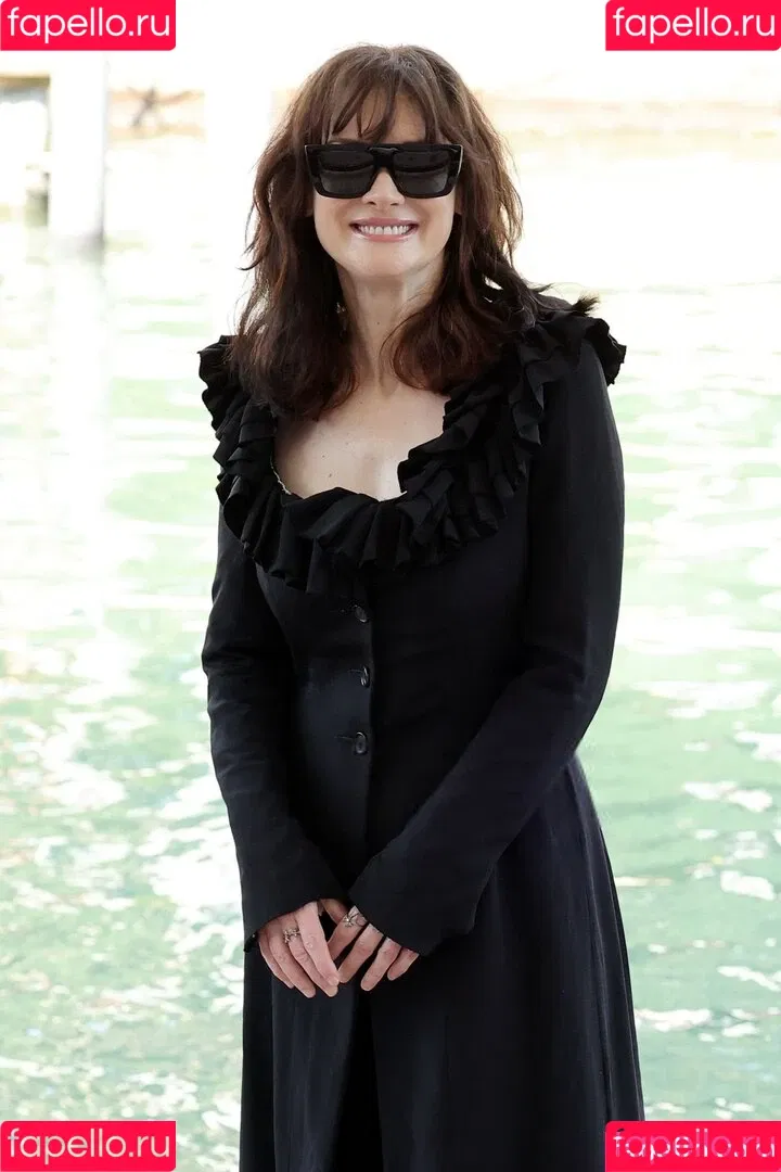 Winona Ryder / winonaryderofficial Onlyfans Photo Gallery 