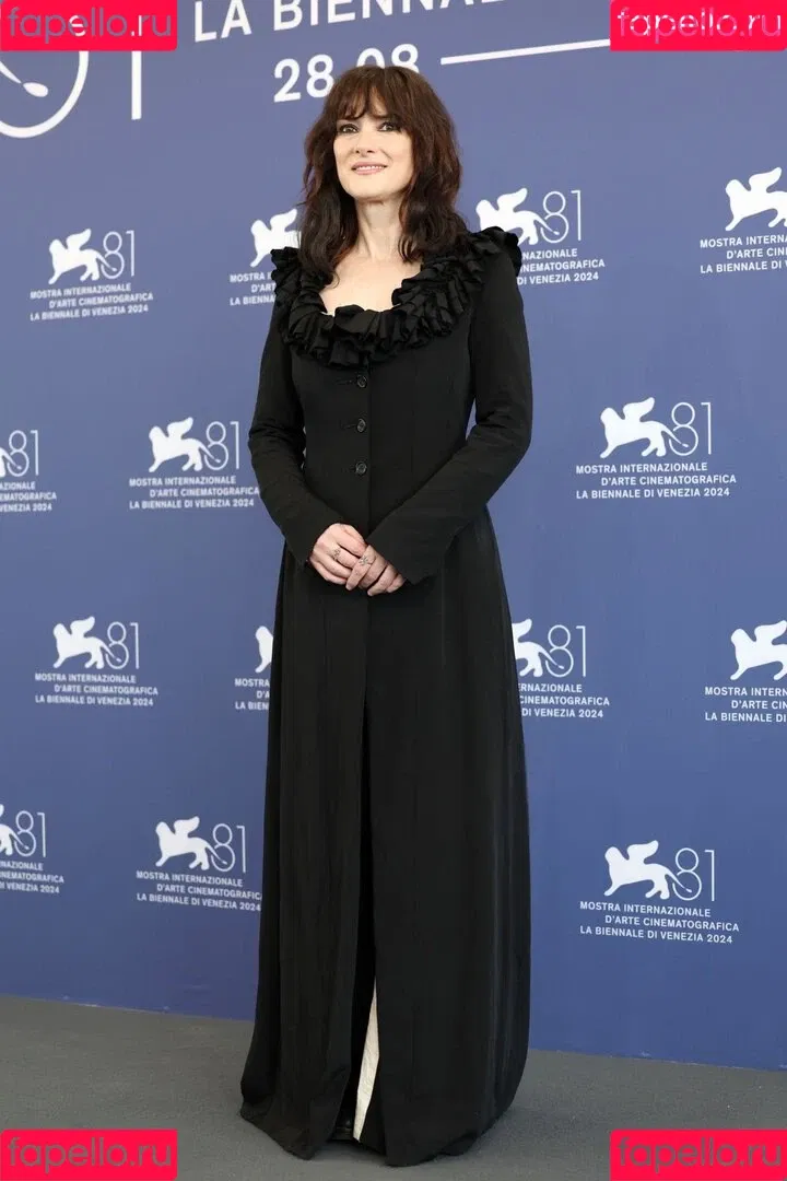 Winona Ryder / winonaryderofficial Onlyfans Photo Gallery 