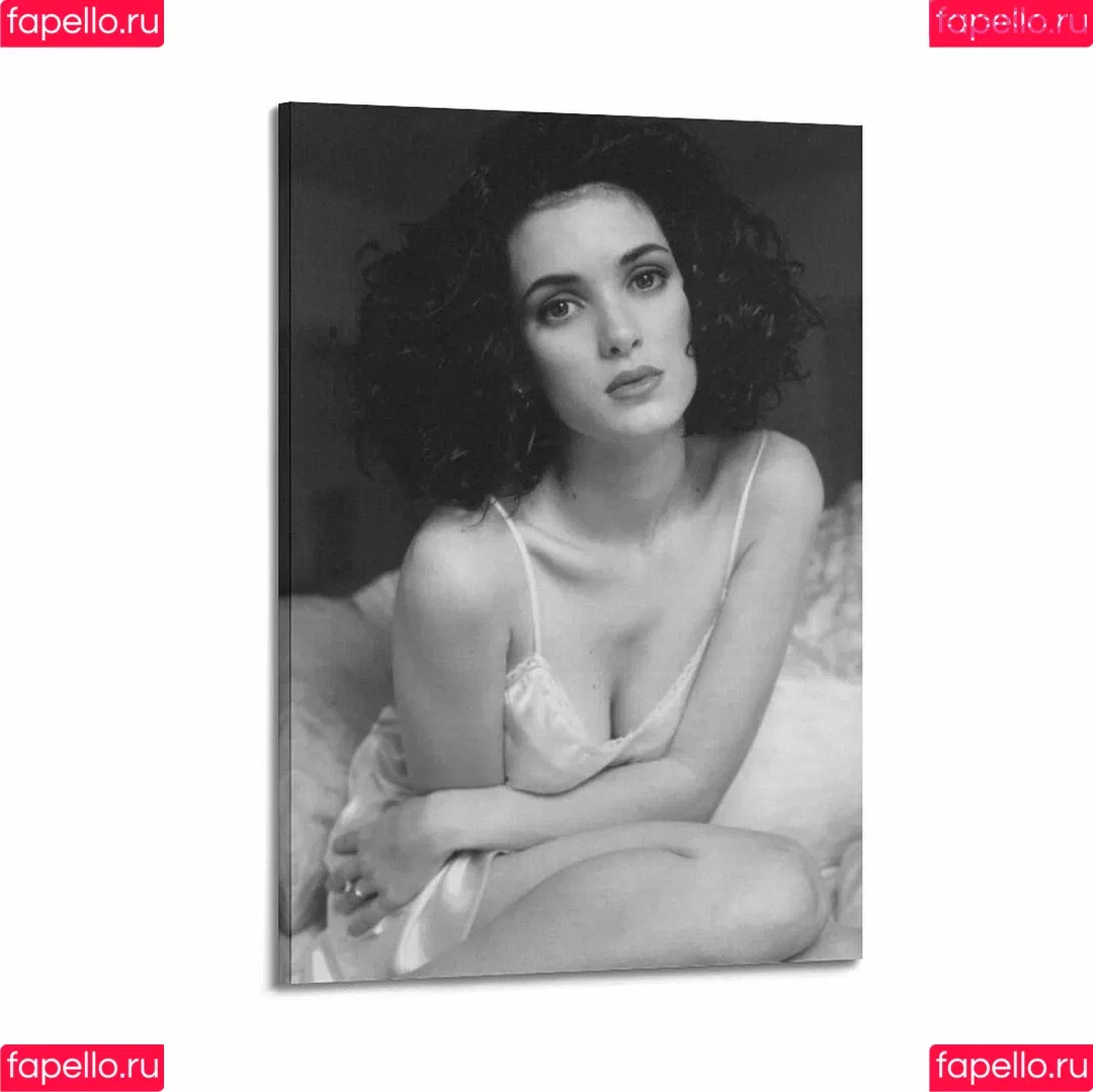 Winona Ryder / winonaryderofficial Onlyfans Photo Gallery 