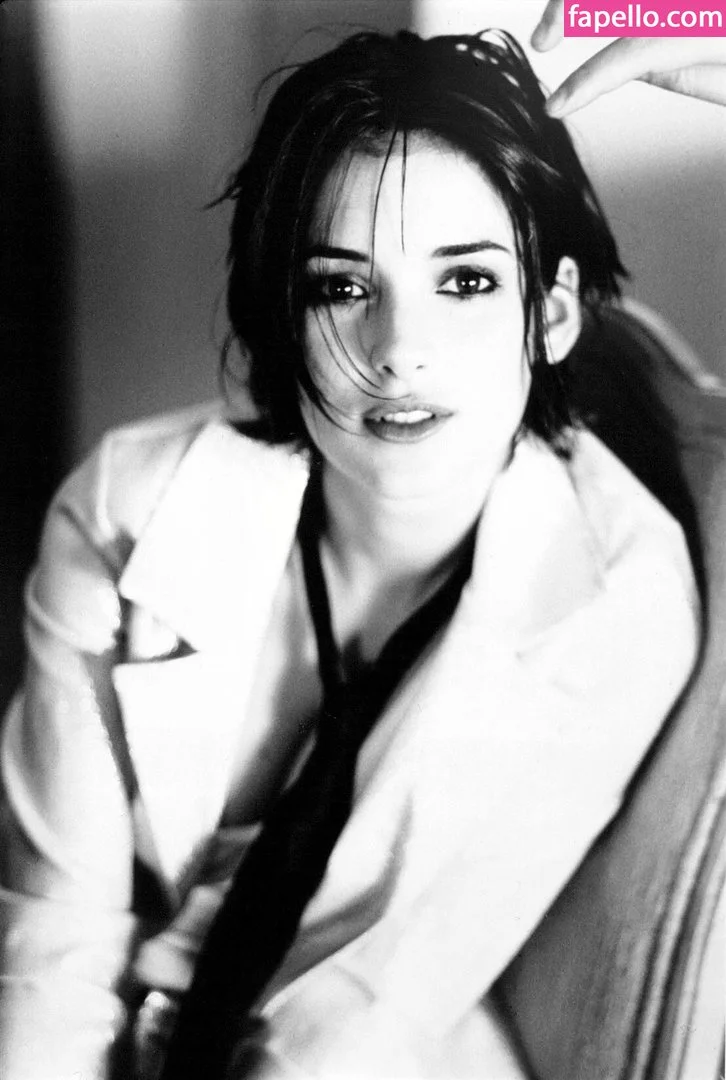 Winona Ryder / winonaryderofficial Onlyfans Photo Gallery 