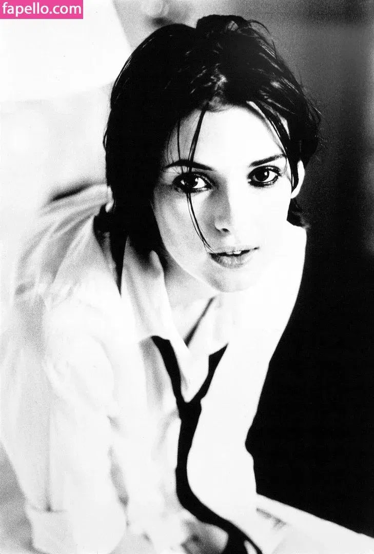 Winona Ryder / winonaryderofficial Onlyfans Photo Gallery 