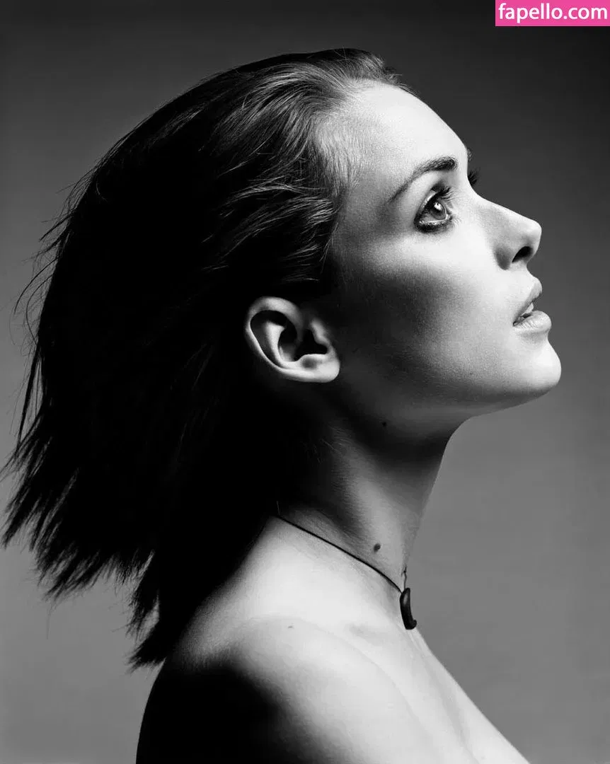 Winona Ryder / winonaryderofficial Onlyfans Photo Gallery 