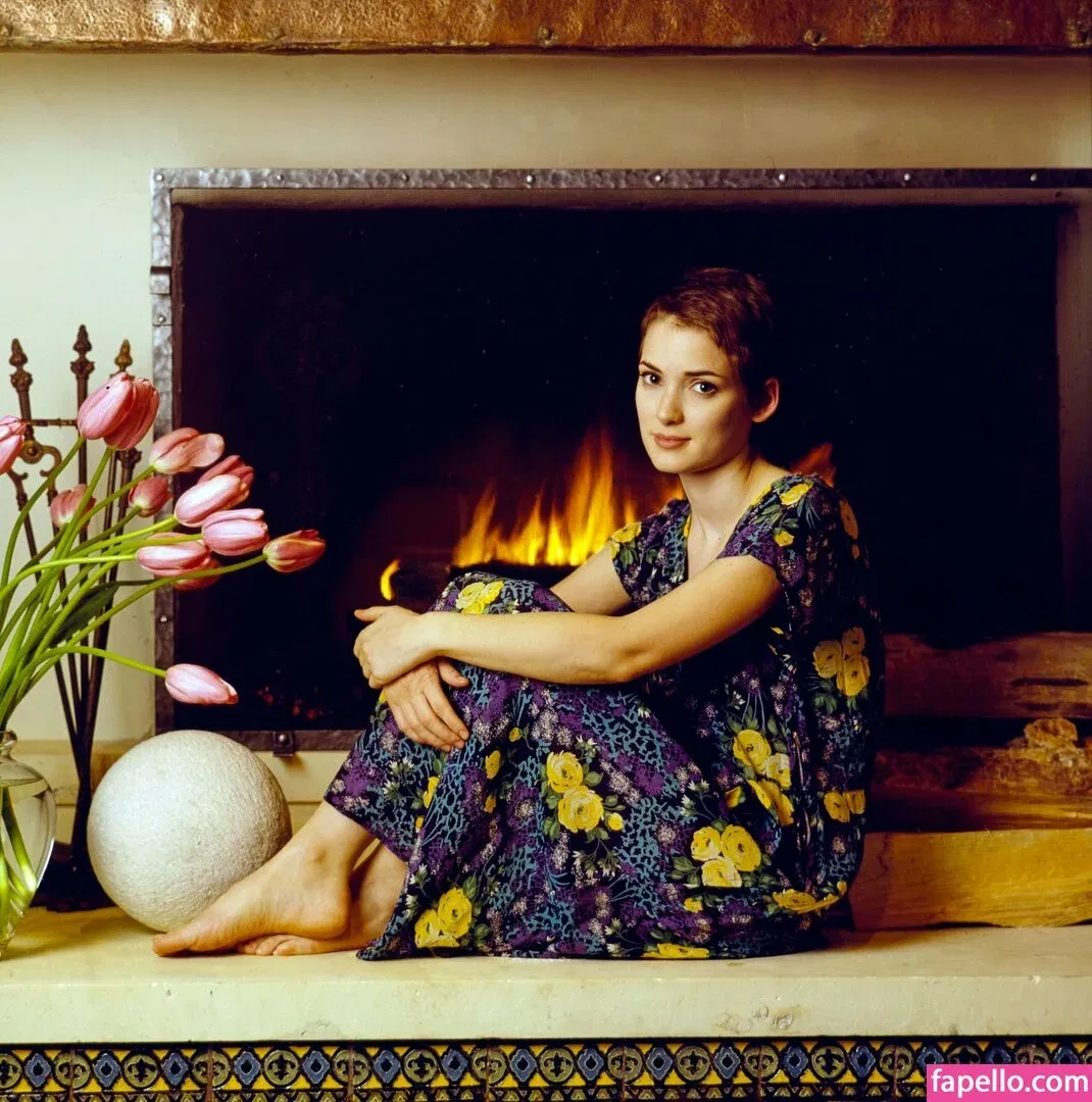 Winona Ryder / winonaryderofficial Onlyfans Photo Gallery 