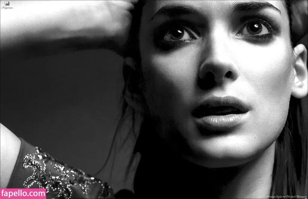 Winona Ryder / winonaryderofficial Onlyfans Photo Gallery 