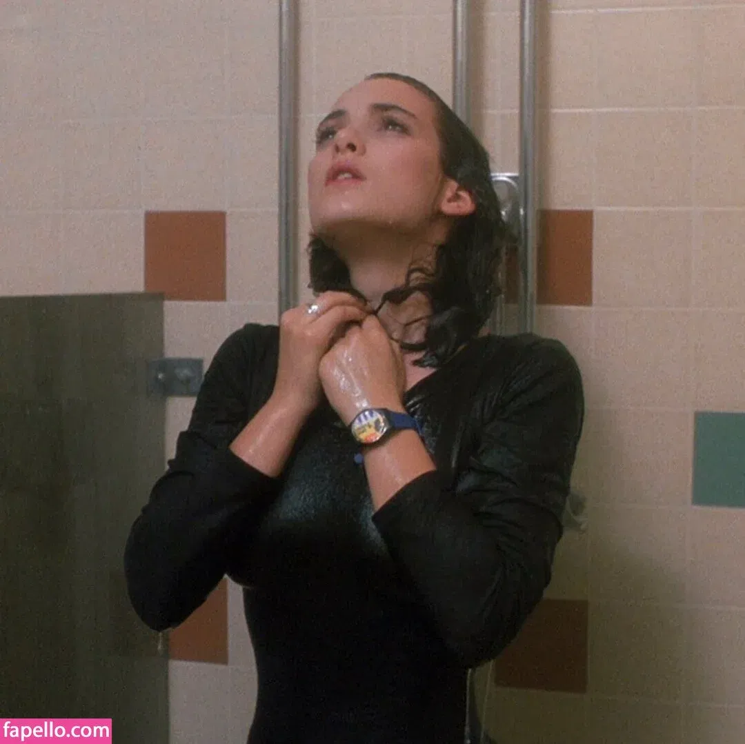 Winona Ryder / winonaryderofficial Onlyfans Photo Gallery 
