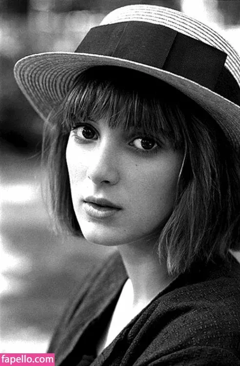 Winona Ryder / winonaryderofficial Onlyfans Photo Gallery 