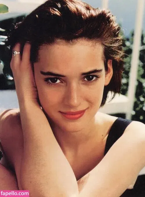 Winona Ryder / winonaryderofficial Onlyfans Photo Gallery 