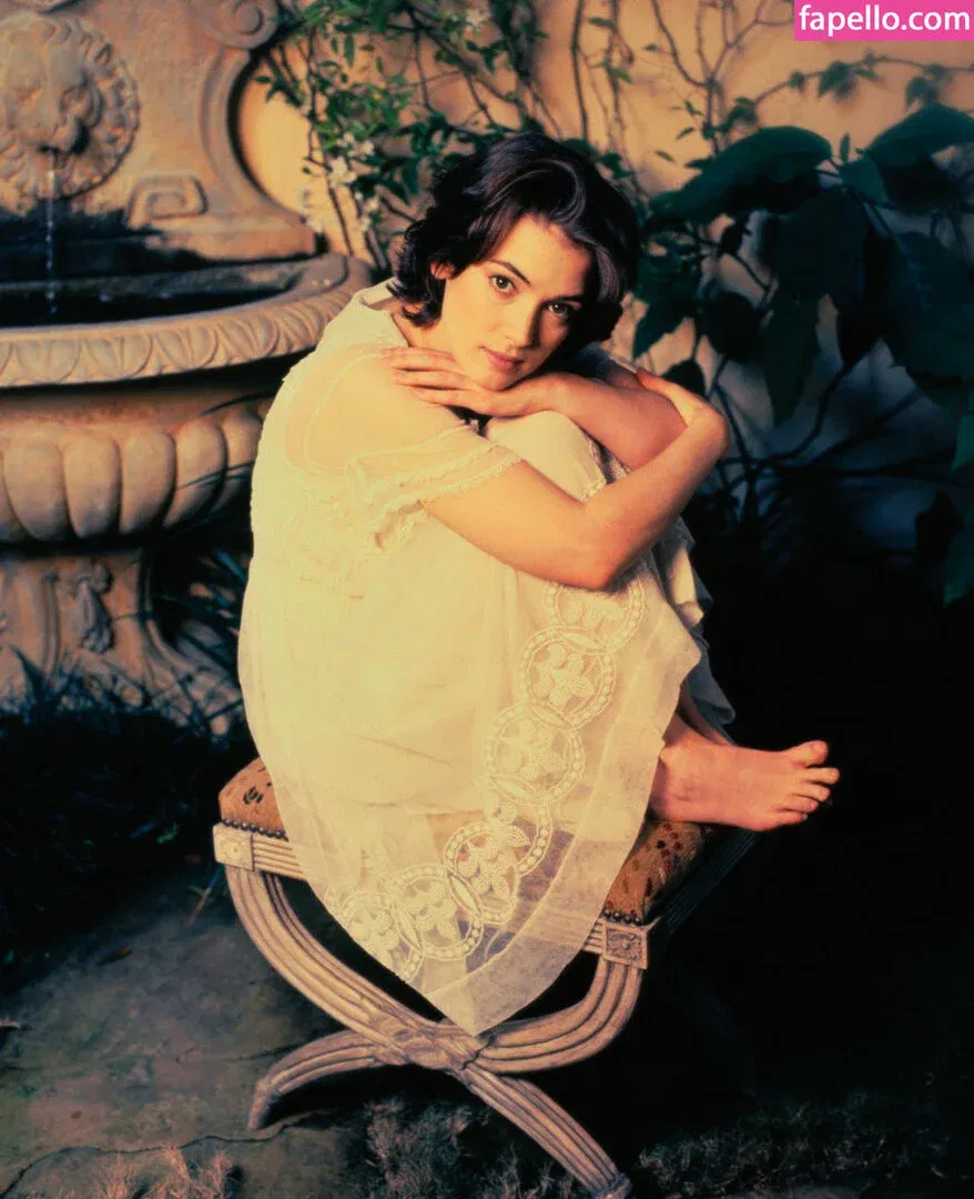 Winona Ryder / winonaryderofficial Onlyfans Photo Gallery 