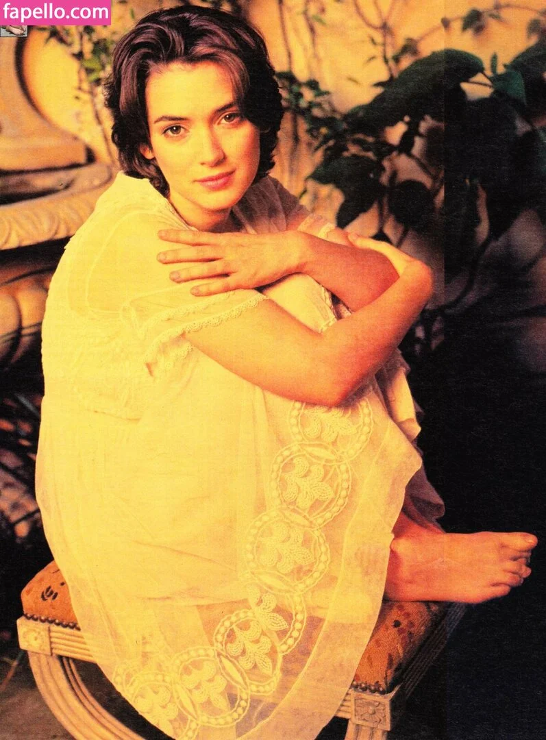 Winona Ryder / winonaryderofficial Onlyfans Photo Gallery 