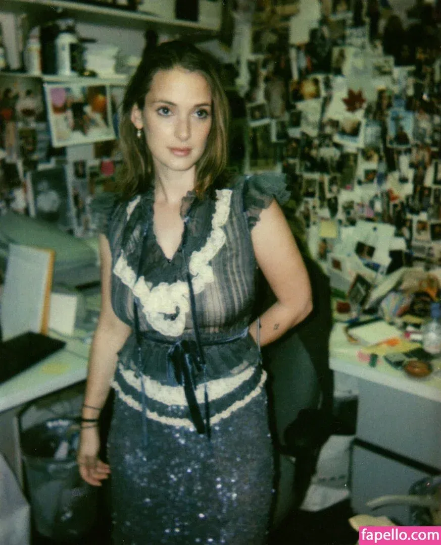 Winona Ryder / winonaryderofficial Onlyfans Photo Gallery 