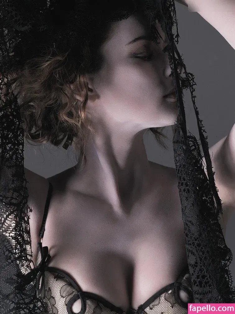 Winona Ryder / winonaryderofficial Onlyfans Photo Gallery 