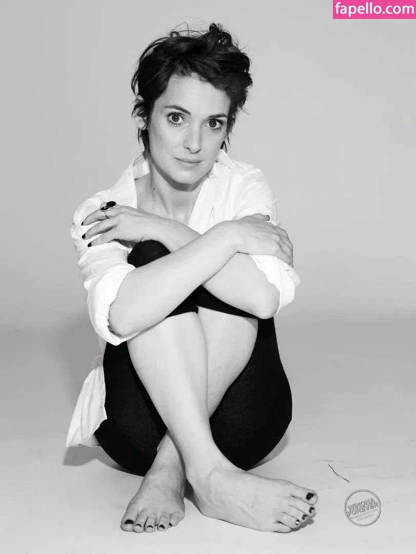 Winona Ryder / winonaryderofficial Onlyfans Photo Gallery 
