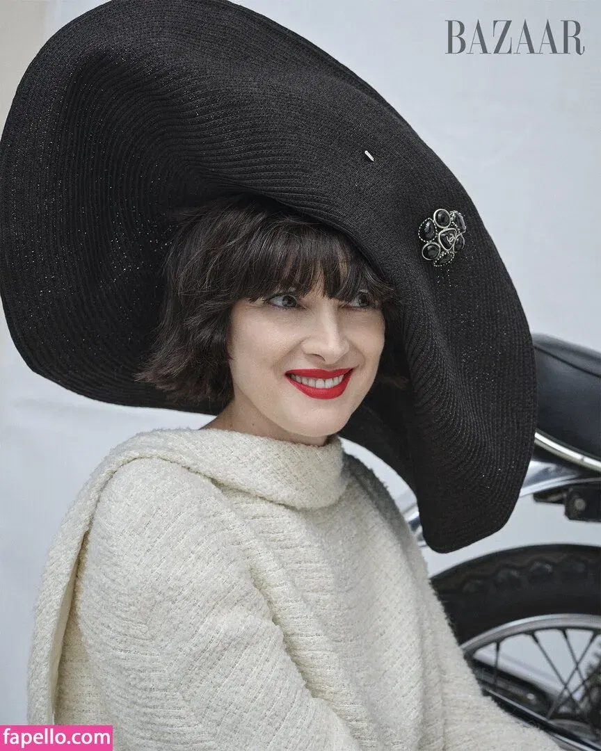 Winona Ryder / winonaryderofficial Onlyfans Photo Gallery 