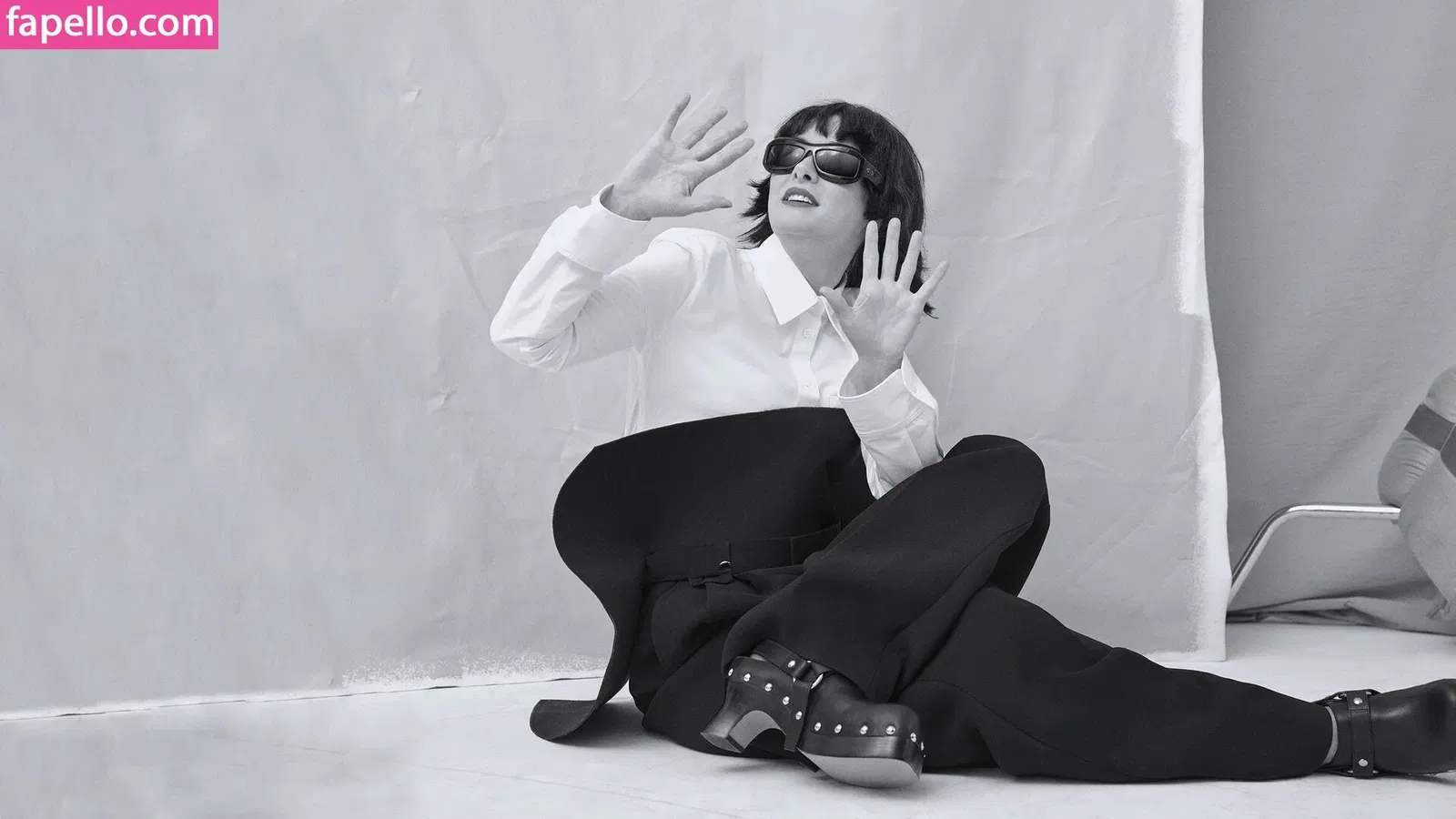 Winona Ryder / winonaryderofficial Onlyfans Photo Gallery 